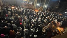 Round-the-clock prayer continues for 15 days in Chernivtsi Cathedral 