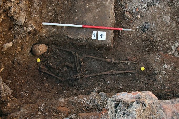 В Англии перезахоронили останки первых христиан, которым 1400 лет