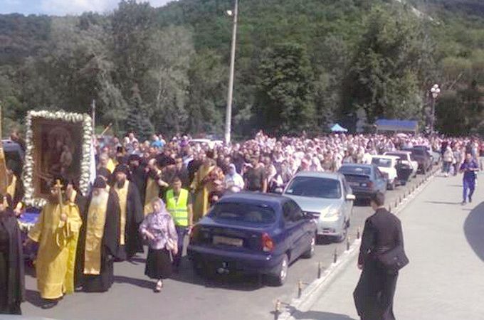 Всеукраїнський Хресний хід розпочався