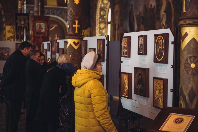 У Києво-Печерській Лаврі відкрито благодійну виставку “Україна – дім Пресвятої Богородиці” фото 2