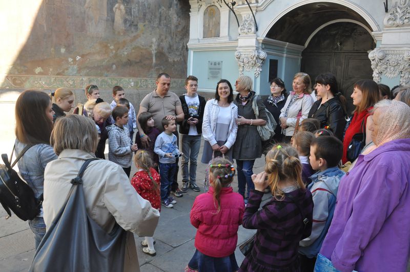 В Киеве провели благотворительную акцию «Пасхальные приветствия» в поддержку детей заключённых фото 9