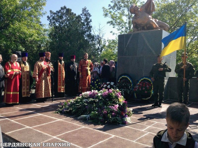 Єпархії УПЦ взяли участь у святкуванні Дня Перемоги фото 3