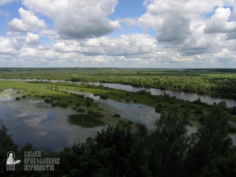 Спасо-Преображенский монастырь в городе Новгород-Северский (XI век) фото 1