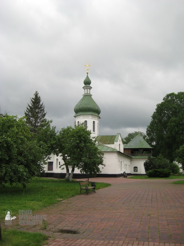 Спасо-Преображенский монастырь в городе Новгород-Северский (XI век) фото 9