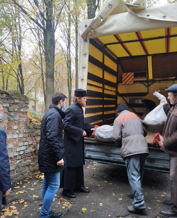 Ніжинський Благовіщенський монастир УПЦ допоміг пацієнтам районної лікарні фото 1