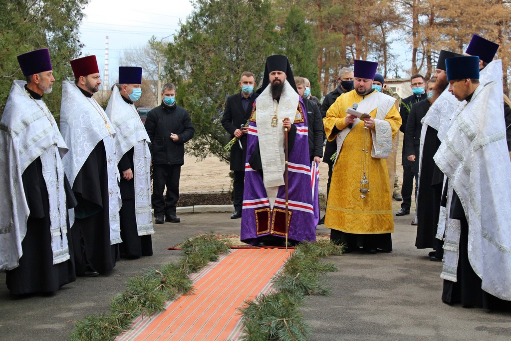 В епархиях УПЦ почтили память жертв голодоморов фото 1