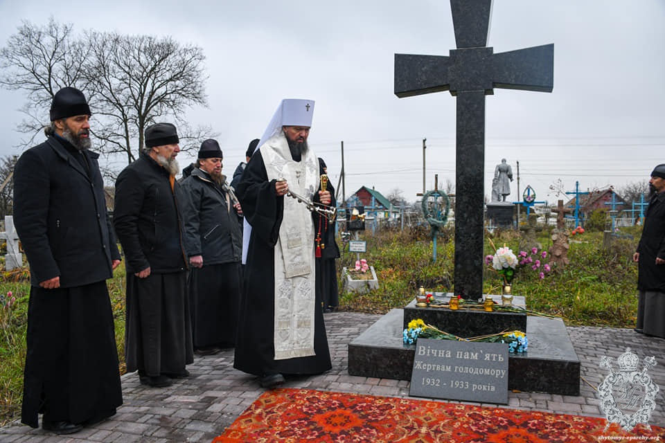 В епархиях УПЦ почтили память жертв голодоморов фото 5