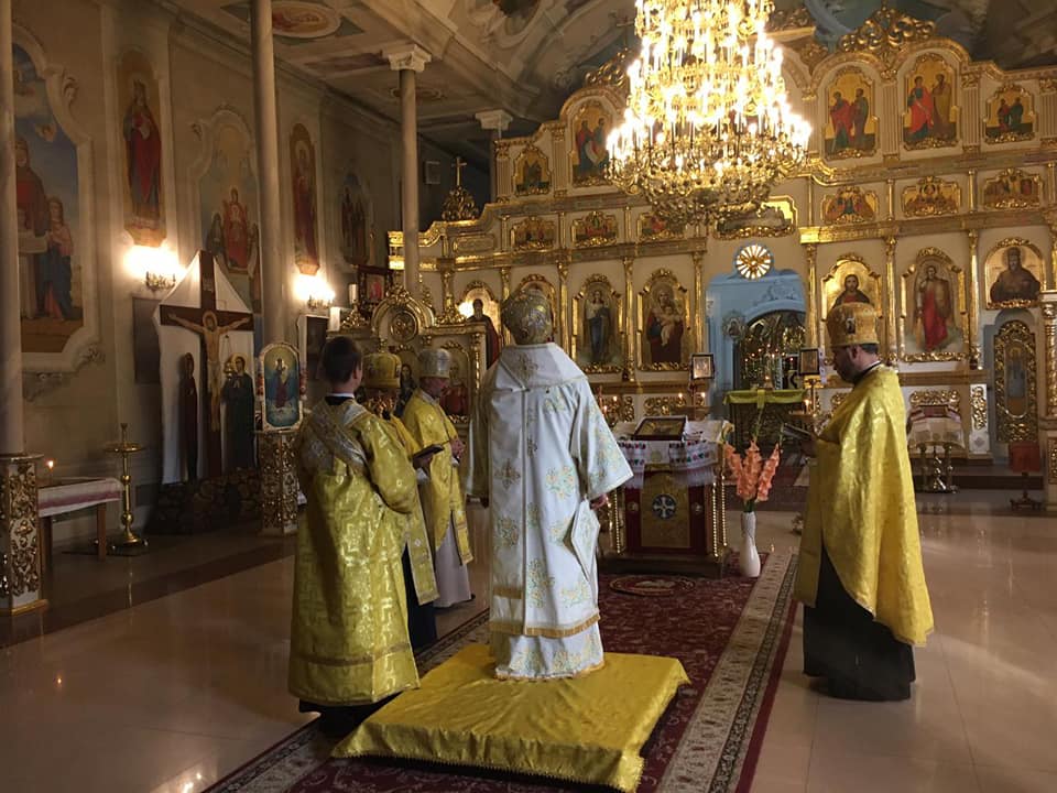 Цікава соціологія або Чому підтримка ПЦУ зростає, а молитися нікому фото 4