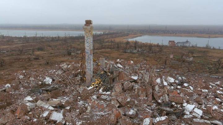 Network shows what is left of UOC temple in Maryinka фото 2