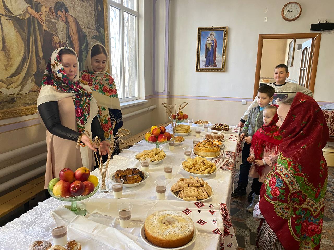 УПЦ провела у різних регіонах благодійні ярмарки на підтримку ЗСУ фото 3